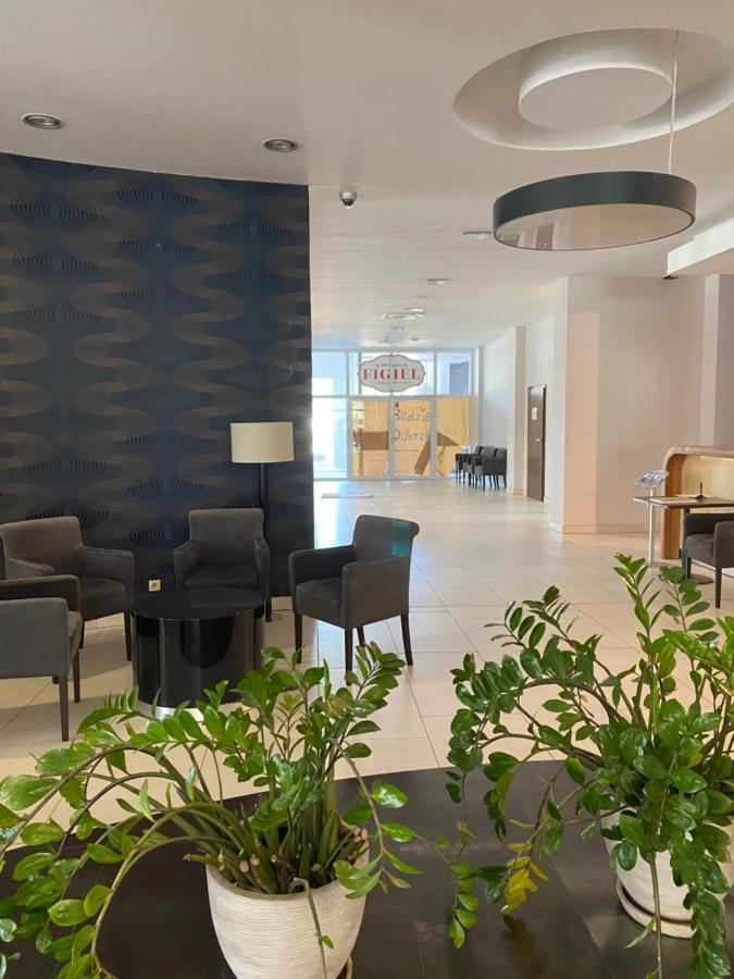 Apartament Prywatny Salon Z Aneksem Kuchennym I Sypialnia W Hotelu Diva كولوبرزيغ المظهر الخارجي الصورة