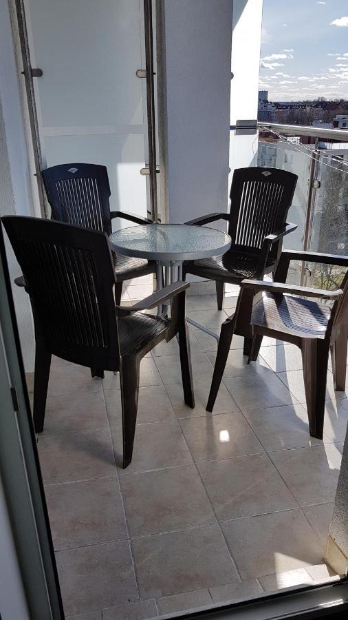 Apartament Prywatny Salon Z Aneksem Kuchennym I Sypialnia W Hotelu Diva كولوبرزيغ المظهر الخارجي الصورة